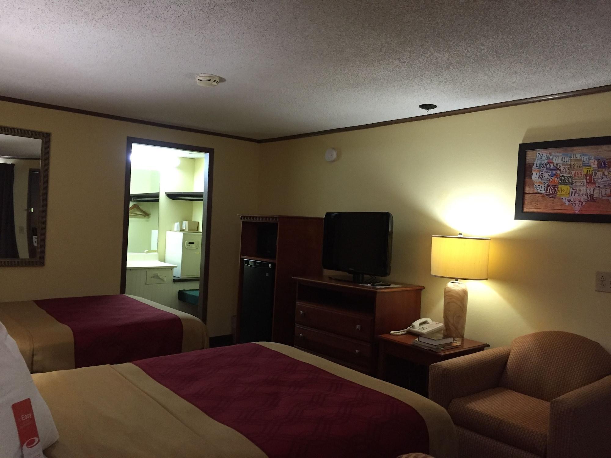 Econo Lodge Norwalk Exterior foto
